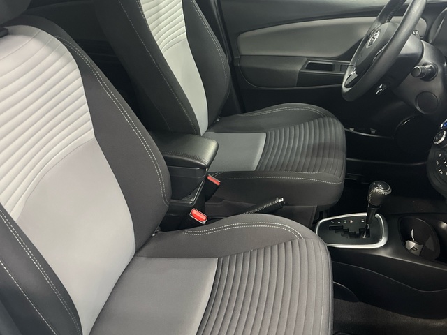 Toyota Yaris 100H Feel 74 kW (100 CV)