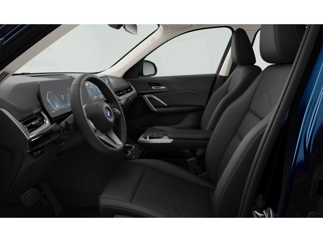 BMW X1 xDrive30e color Azul. Año 2024. 240KW(326CV). Híbrido Electro/Gasolina. En concesionario Móvil Begar Alicante de Alicante