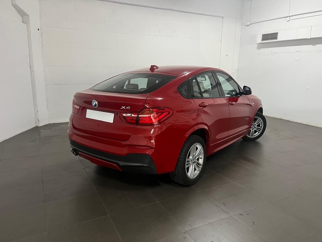 BMW X4 xDrive35d color Rojo. Año 2015. 230KW(313CV). Diésel. En concesionario Amiocar S.A. de Coruña