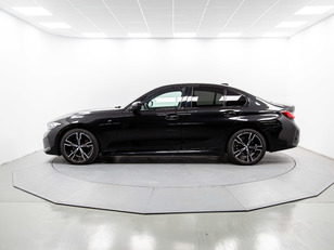 Fotos de BMW Serie 3 318d color Negro. Año 2024. 110KW(150CV). Diésel. En concesionario Móvil Begar Alicante de Alicante