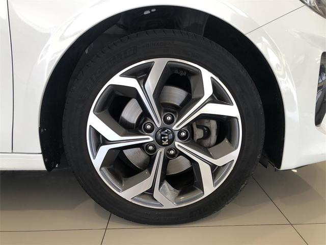 Foto 10 Kia Ceed 1.5 MHEV Tech DCT 118 kW (160 CV)