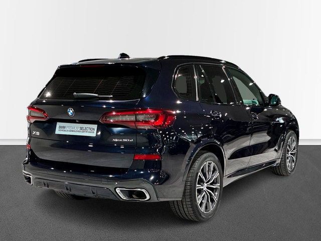 BMW X5 xDrive30d color Negro. Año 2021. 210KW(286CV). Diésel. En concesionario BMW Marcos Automoción de Valencia