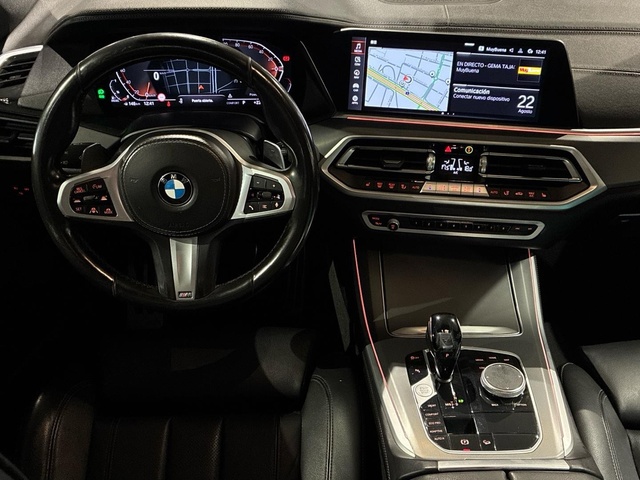 BMW X5 xDrive30d color Negro. Año 2021. 210KW(286CV). Diésel. En concesionario BMW Marcos Automoción de Valencia
