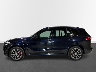 Fotos de BMW X5 xDrive30d color Negro. Año 2021. 210KW(286CV). Diésel. En concesionario BMW Marcos Automoción de Valencia