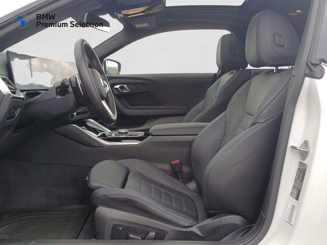 BMW Serie 2 220i Coupe color Blanco. Año 2024. 135KW(184CV). Gasolina. En concesionario Marmotor de Las Palmas