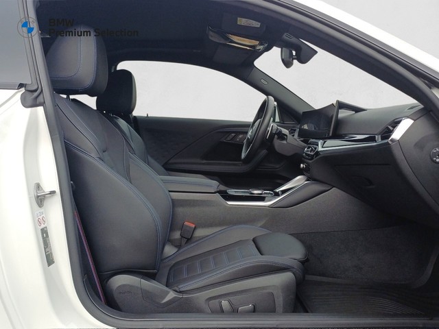 BMW Serie 2 220i Coupe color Blanco. Año 2024. 135KW(184CV). Gasolina. En concesionario Marmotor de Las Palmas