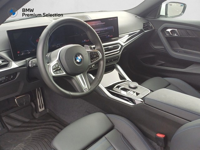 BMW Serie 2 220i Coupe color Blanco. Año 2024. 135KW(184CV). Gasolina. En concesionario Marmotor de Las Palmas