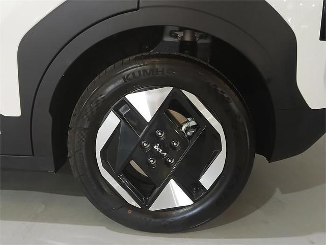 Foto 4 Kia EV3 Air Standard Range 150 kW (204 CV)