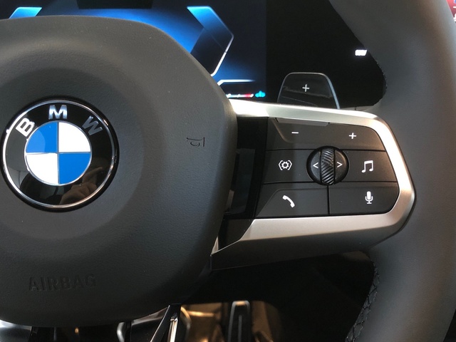 BMW Serie 1 118d color Blanco. Año 2025. 110KW(150CV). Diésel. En concesionario Auto Premier, S.A. - MADRID de Madrid