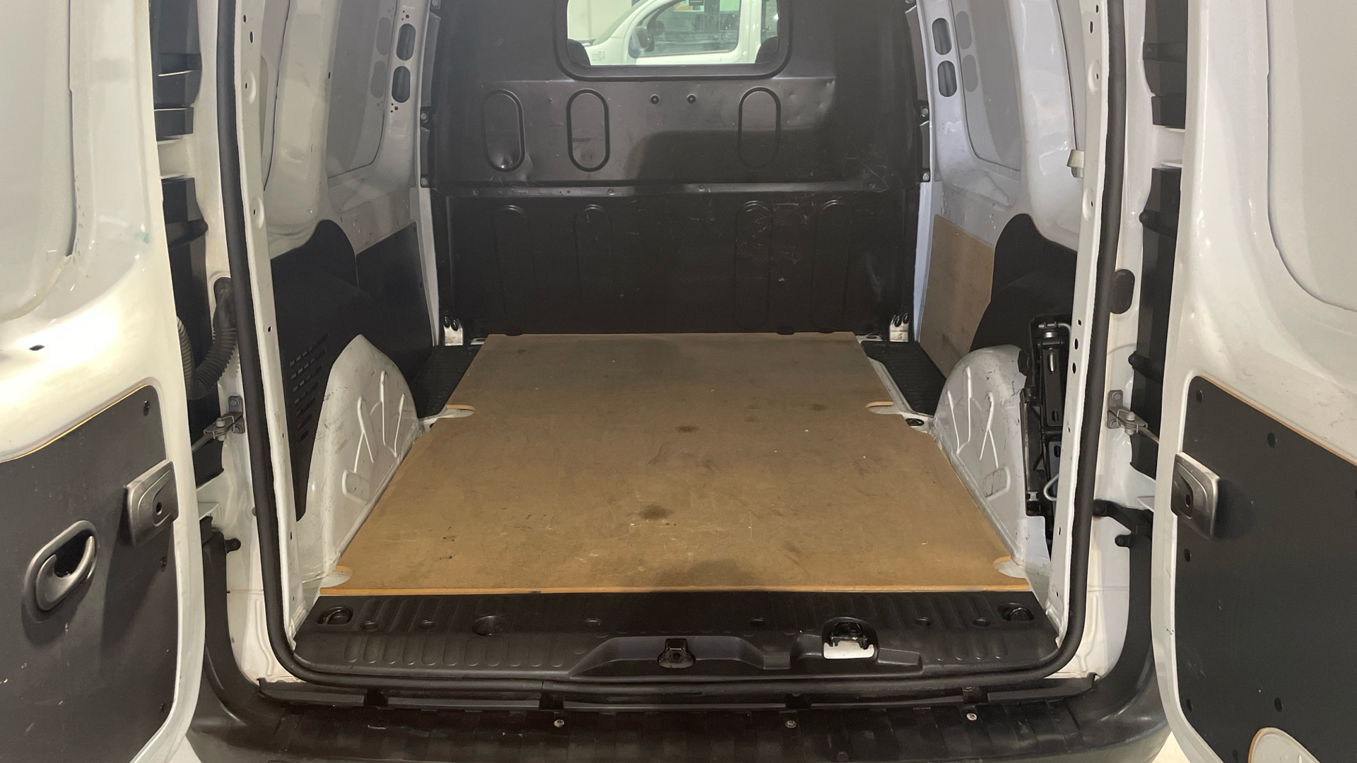 Renault Kangoo Furgon dCi 75 en Barcelona