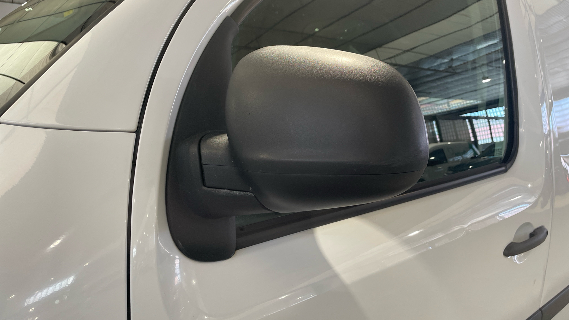 Renault Kangoo Furgon dCi 75 en Barcelona