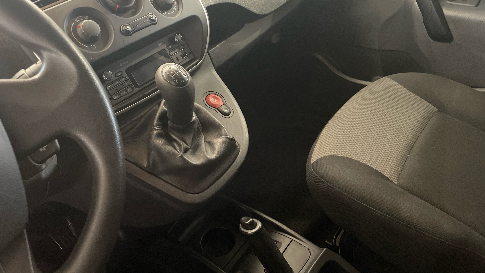 Renault Kangoo Furgon dCi 75 en Barcelona