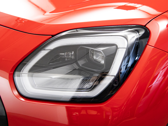 fotoG 24 del MINI MINI Countryman SE ALL4 230 kW (313 CV) 313cv Eléctrico del 2025 en Valladolid