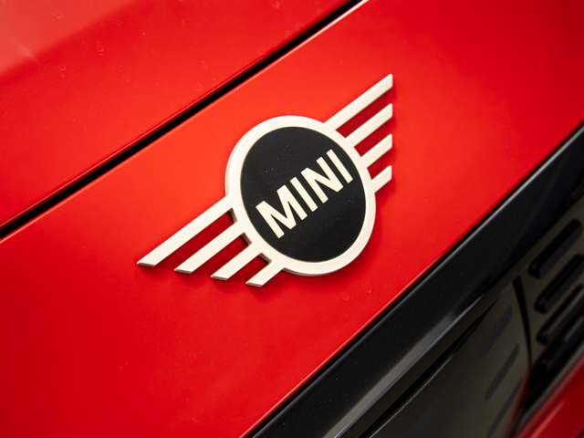 fotoG 35 del MINI MINI Countryman SE ALL4 230 kW (313 CV) 313cv Eléctrico del 2025 en Valladolid