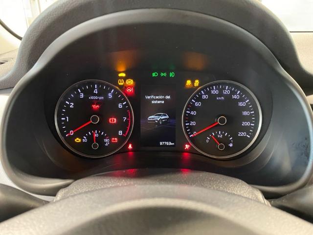 Kia Stonic 1.0 T-GDi MHEV iMT Concept 74 kW (100 CV)