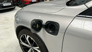 Volvo XC60 T6 Recharge Ultimate Dark AWD Auto 257 kW (350 CV) - 19 Volvo XC60 T6 Ocasión 257 KW (350CV) - 19