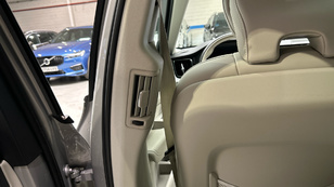 Volvo XC60 T6 Recharge Ultimate Dark AWD Auto 257 kW (350 CV) - 56 Volvo XC60 T6 Ocasión 257 KW (350CV) - 56