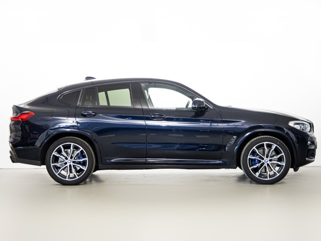 BMW X4 M40i color Negro. Año 2020. 260KW(354CV). Gasolina. En concesionario BMW Fuenteolid Valladolid de Valladolid