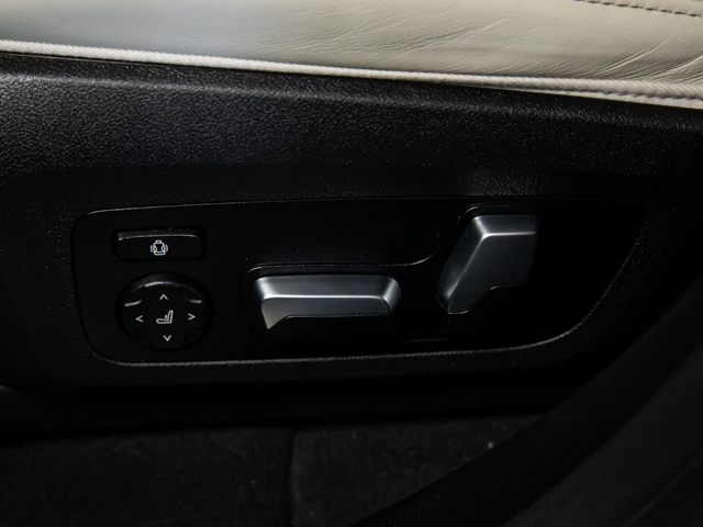 BMW X4 M40i color Negro. Año 2020. 260KW(354CV). Gasolina. En concesionario BMW Fuenteolid Valladolid de Valladolid