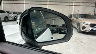 Volvo XC40 B3 G Plus Dark Auto 120 kW (163 CV) - 18 Volvo XC40 B3 G Ocasión 120 KW (163CV) - 18
