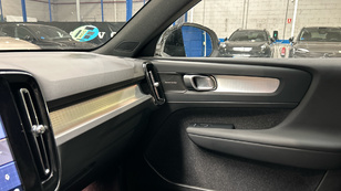 Volvo XC40 B3 G Plus Dark Auto 120 kW (163 CV) - 44 Volvo XC40 B3 G Ocasión 120 KW (163CV) - 44