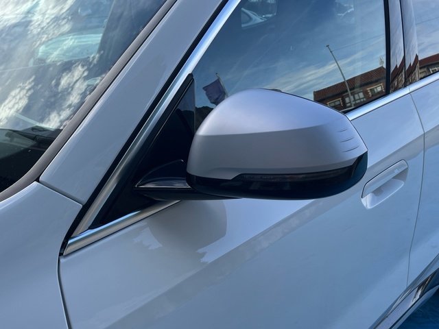 BMW X1 sDrive18d color Blanco. Año 2023. 110KW(150CV). Diésel. En concesionario Grünblau Motor (Bmw y Mini) de Cantabria