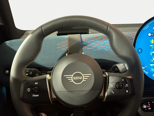 fotoG 12 del MINI MINI Aceman SE 160 kW (218 CV) 218cv Eléctrico del 2025 en Sevilla