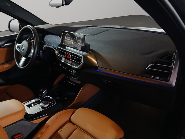 BMW X4 xDrive20d color Negro. Año 2024. 140KW(190CV). Diésel. En concesionario FINESTRAT Automoviles Fersan, S.A. de Alicante