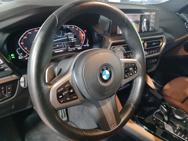 BMW X4 xDrive20d color Negro. Año 2024. 140KW(190CV). Diésel. En concesionario FINESTRAT Automoviles Fersan, S.A. de Alicante