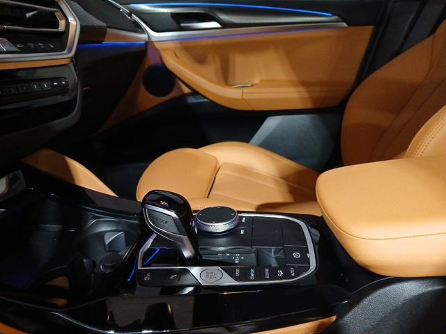 BMW X4 xDrive20d color Negro. Año 2024. 140KW(190CV). Diésel. En concesionario FINESTRAT Automoviles Fersan, S.A. de Alicante