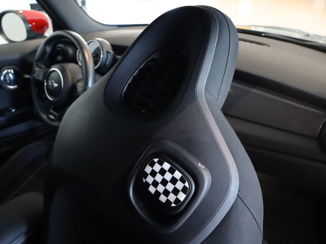 fotoG 15 del MINI MINI 3 Puertas John Cooper Works 170 kW (231 CV) 231cv Gasolina del 2021 en Barcelona