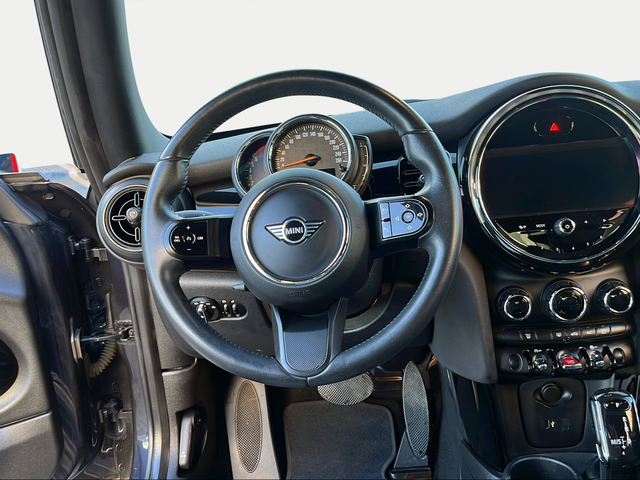 fotoG 17 del MINI MINI 3 Puertas Cooper 100 kW (136 CV) 136cv Gasolina del 2022 en Granada