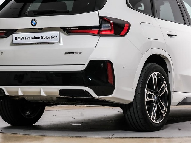 BMW X1 sDrive18d color Blanco. Año 2024. 110KW(150CV). Diésel. En concesionario Oliva Motor Tarragona de Tarragona