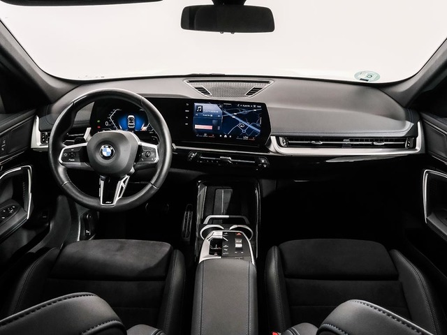 BMW X1 sDrive18d color Blanco. Año 2024. 110KW(150CV). Diésel. En concesionario Oliva Motor Tarragona de Tarragona