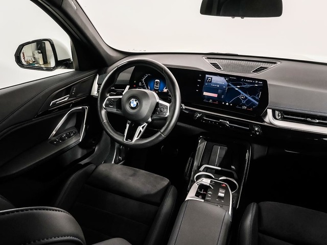 BMW X1 sDrive18d color Blanco. Año 2024. 110KW(150CV). Diésel. En concesionario Oliva Motor Tarragona de Tarragona