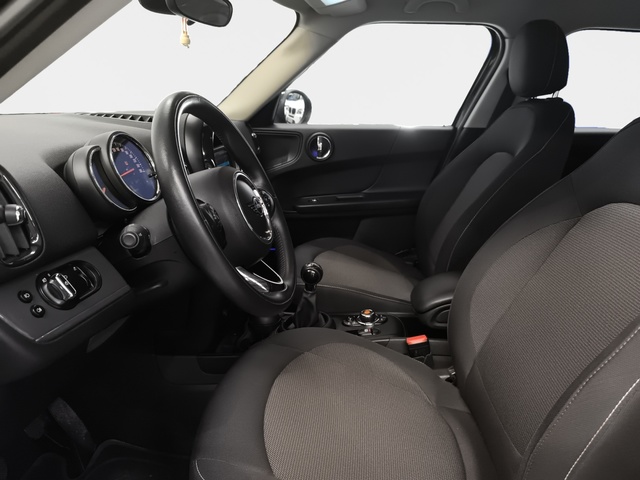 MINI MINI Countryman Cooper 100 kW (136 CV)