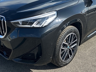 BMW X1 sDrive18d color Negro. Año 2025. 110KW(150CV). Diésel. En concesionario Triocar Avilés (Bmw y Mini) de Asturias