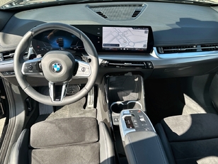 BMW X1 sDrive18d color Negro. Año 2025. 110KW(150CV). Diésel. En concesionario Triocar Avilés (Bmw y Mini) de Asturias