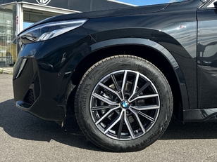 BMW X1 sDrive18d color Negro. Año 2025. 110KW(150CV). Diésel. En concesionario Triocar Avilés (Bmw y Mini) de Asturias