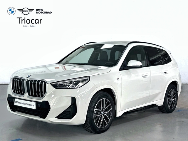 BMW X1 sDrive18d color Blanco. Año 2025. 110KW(150CV). Diésel. En concesionario Triocar Gijón (Bmw y Mini) de Asturias