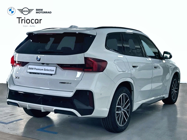BMW X1 sDrive18d color Blanco. Año 2025. 110KW(150CV). Diésel. En concesionario Triocar Gijón (Bmw y Mini) de Asturias