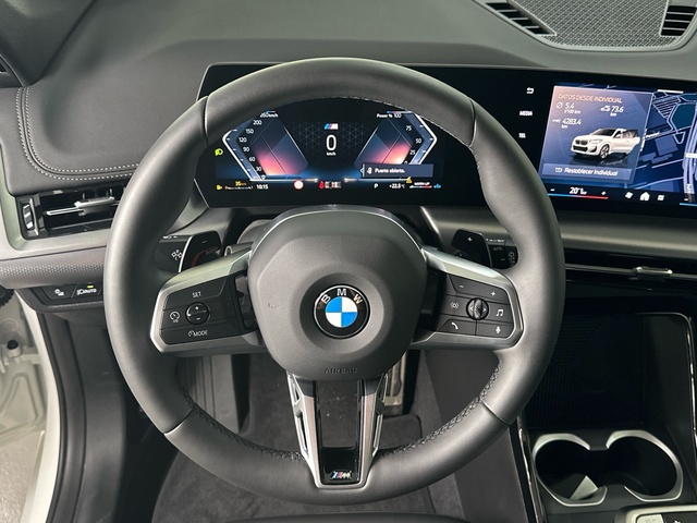 BMW X1 sDrive18d color Blanco. Año 2025. 110KW(150CV). Diésel. En concesionario Triocar Gijón (Bmw y Mini) de Asturias