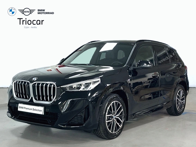 BMW X1 sDrive18d color Negro. Año 2025. 110KW(150CV). Diésel. En concesionario Triocar Gijón (Bmw y Mini) de Asturias