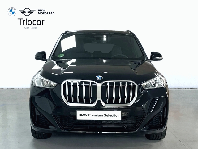 BMW X1 sDrive18d color Negro. Año 2025. 110KW(150CV). Diésel. En concesionario Triocar Gijón (Bmw y Mini) de Asturias