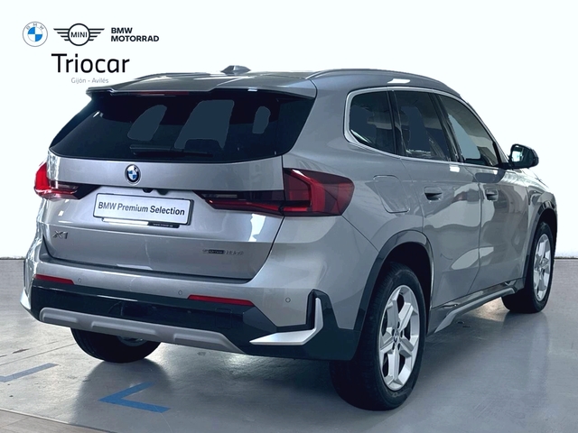BMW X1 sDrive18d color Gris Plata. Año 2025. 110KW(150CV). Diésel. En concesionario Triocar Gijón (Bmw y Mini) de Asturias