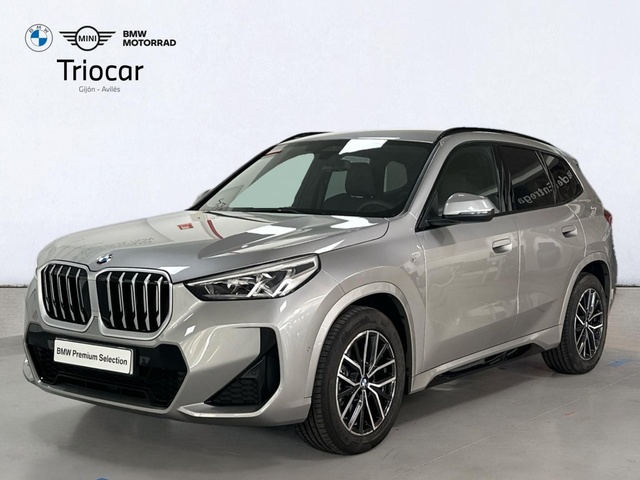 BMW X1 sDrive18d color Gris Plata. Año 2025. 110KW(150CV). Diésel. En concesionario Triocar Gijón (Bmw y Mini) de Asturias