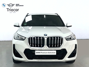 Fotos de BMW X1 sDrive18d color Blanco. Año 2025. 110KW(150CV). Diésel. En concesionario Triocar Gijón (Bmw y Mini) de Asturias