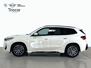 Fotos de BMW X1 sDrive18d color Blanco. Año 2025. 110KW(150CV). Diésel. En concesionario Triocar Gijón (Bmw y Mini) de Asturias