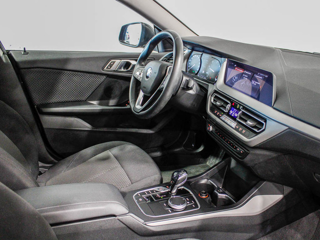 BMW Serie 2 220d Gran Coupe color Negro. Año 2019. 140KW(190CV). Diésel. En concesionario Barcelona Premium -- GRAN VIA de Barcelona