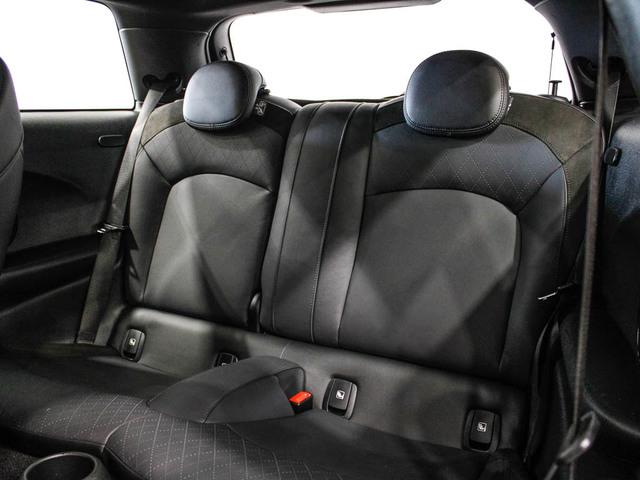 fotoG 8 del MINI MINI 3 Puertas Cooper SE 135 kW (184 CV) 184cv Eléctrico del 2020 en Barcelona